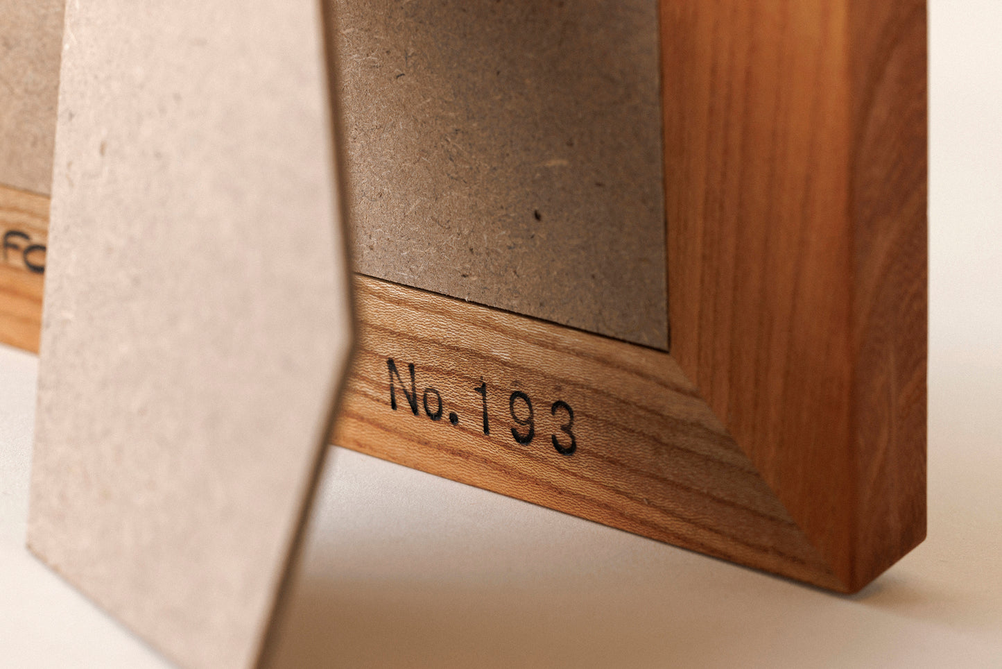 #193  2L Photo Frame
