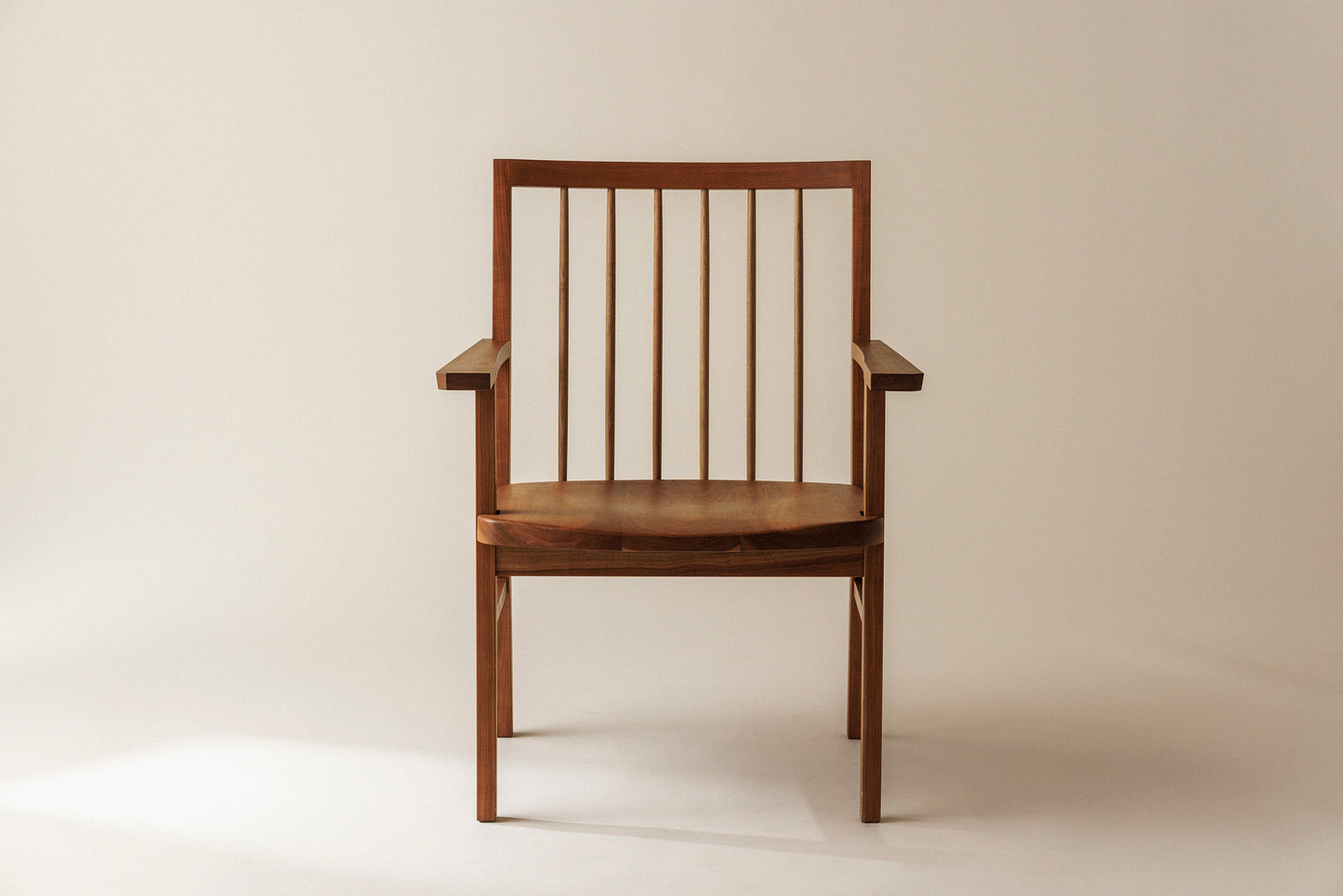 #21 Chair(armrest)