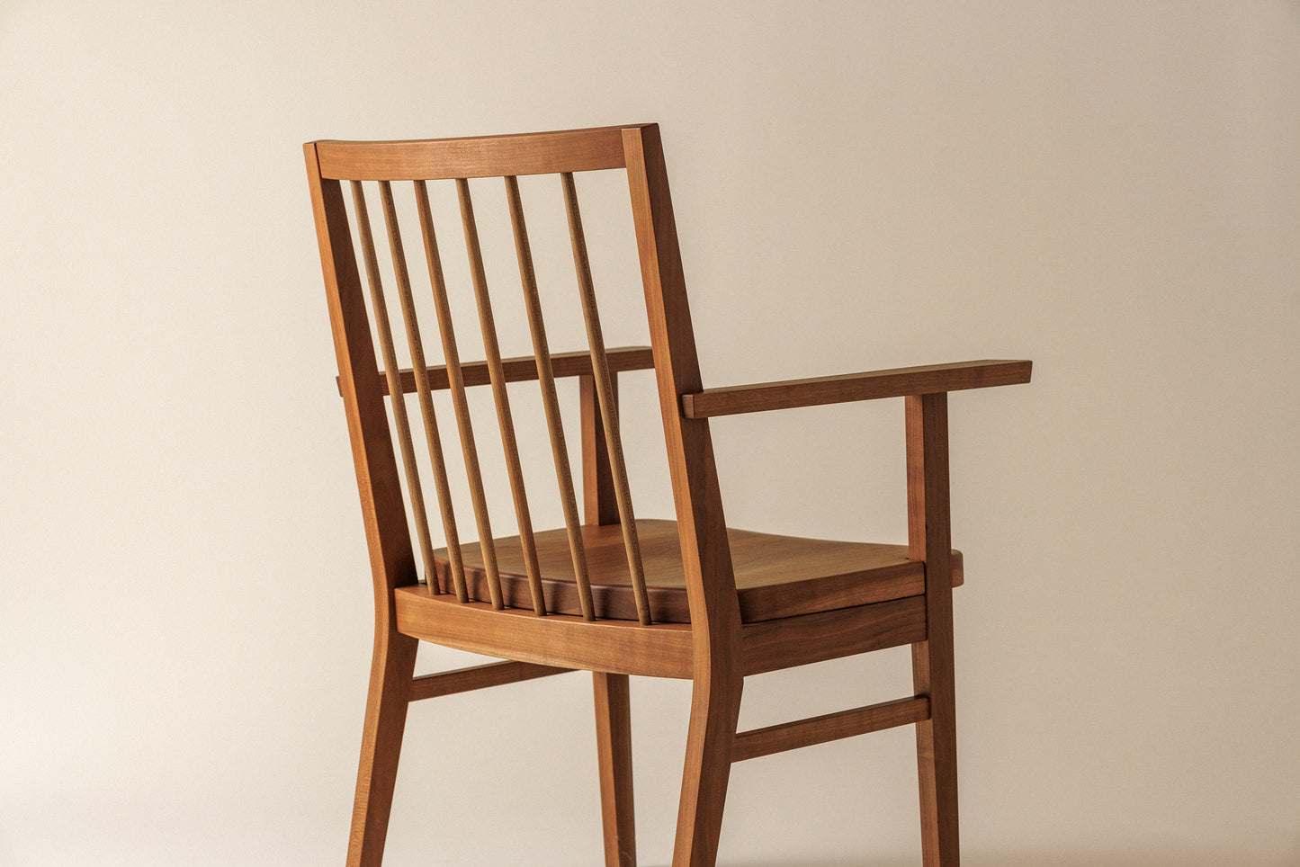 #21 Chair(armrest)