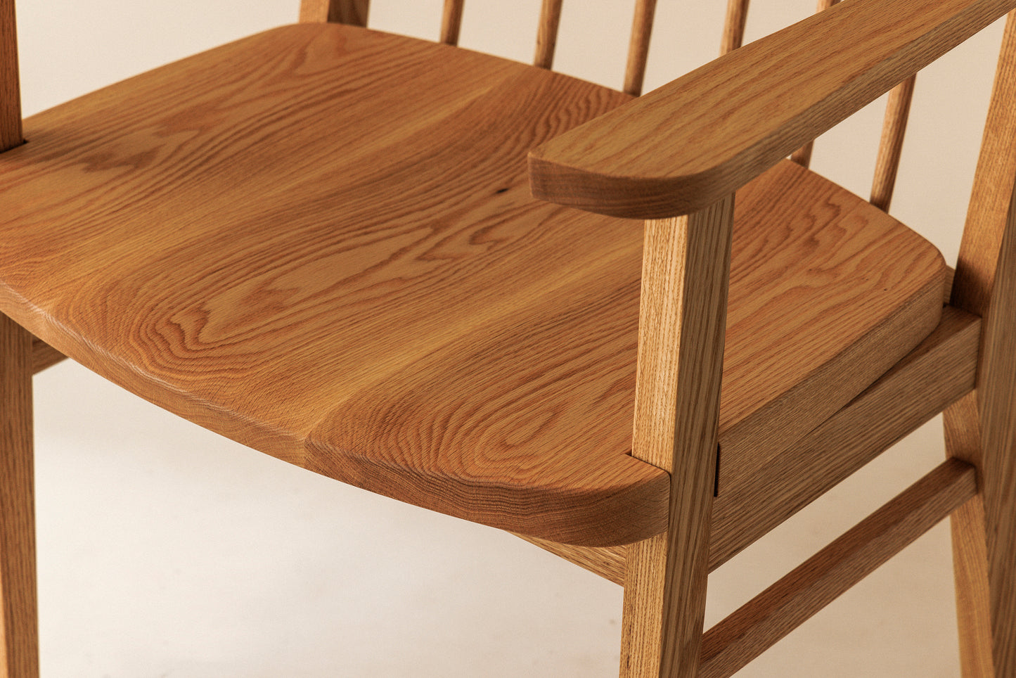 #59 Chair(armrest)