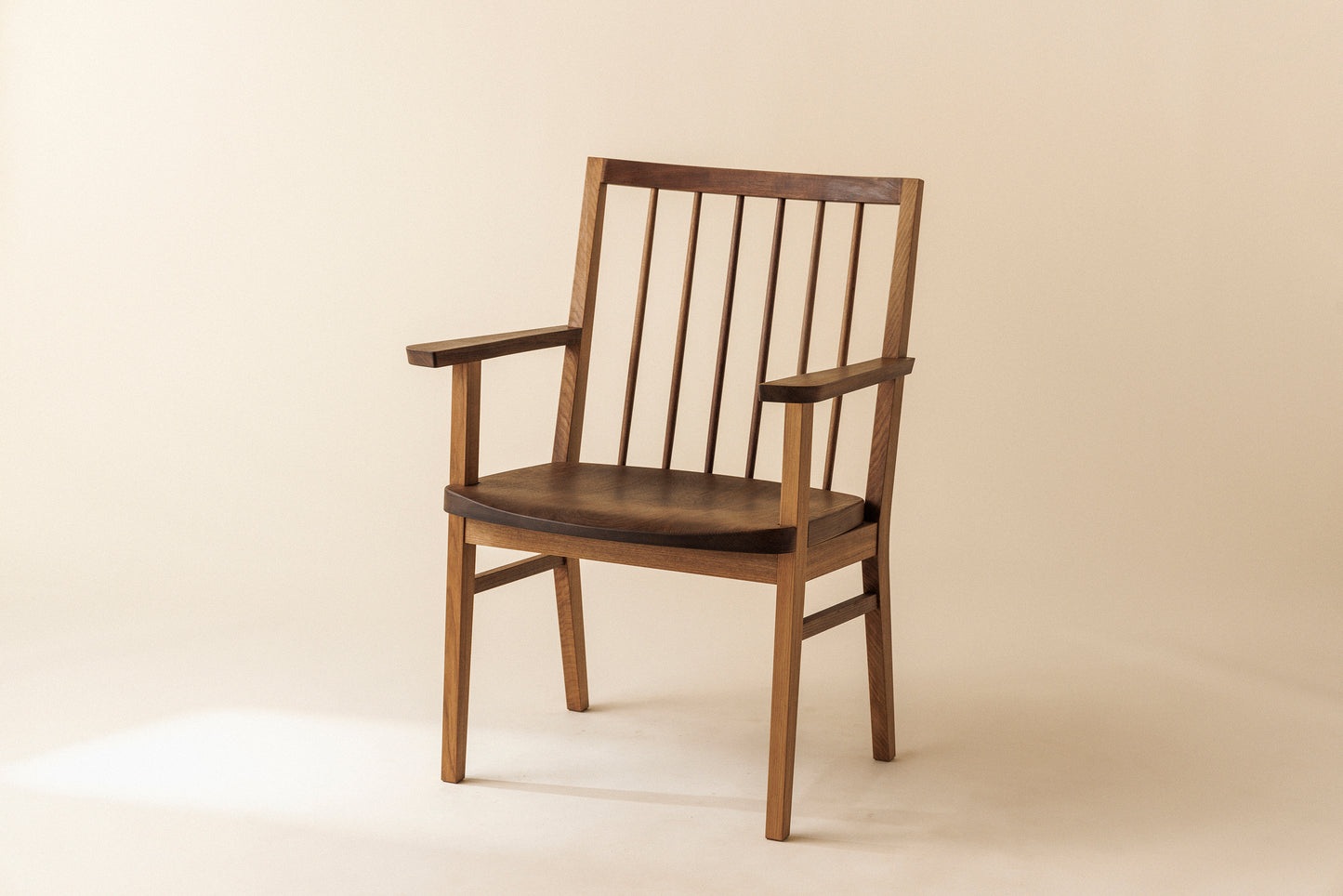 #61 Chair(armrest)