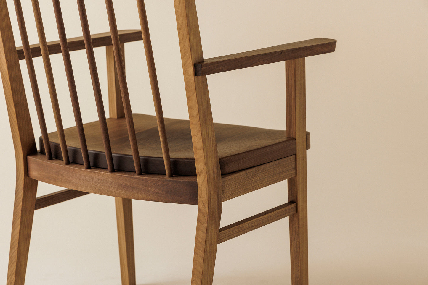 #61 Chair(armrest)