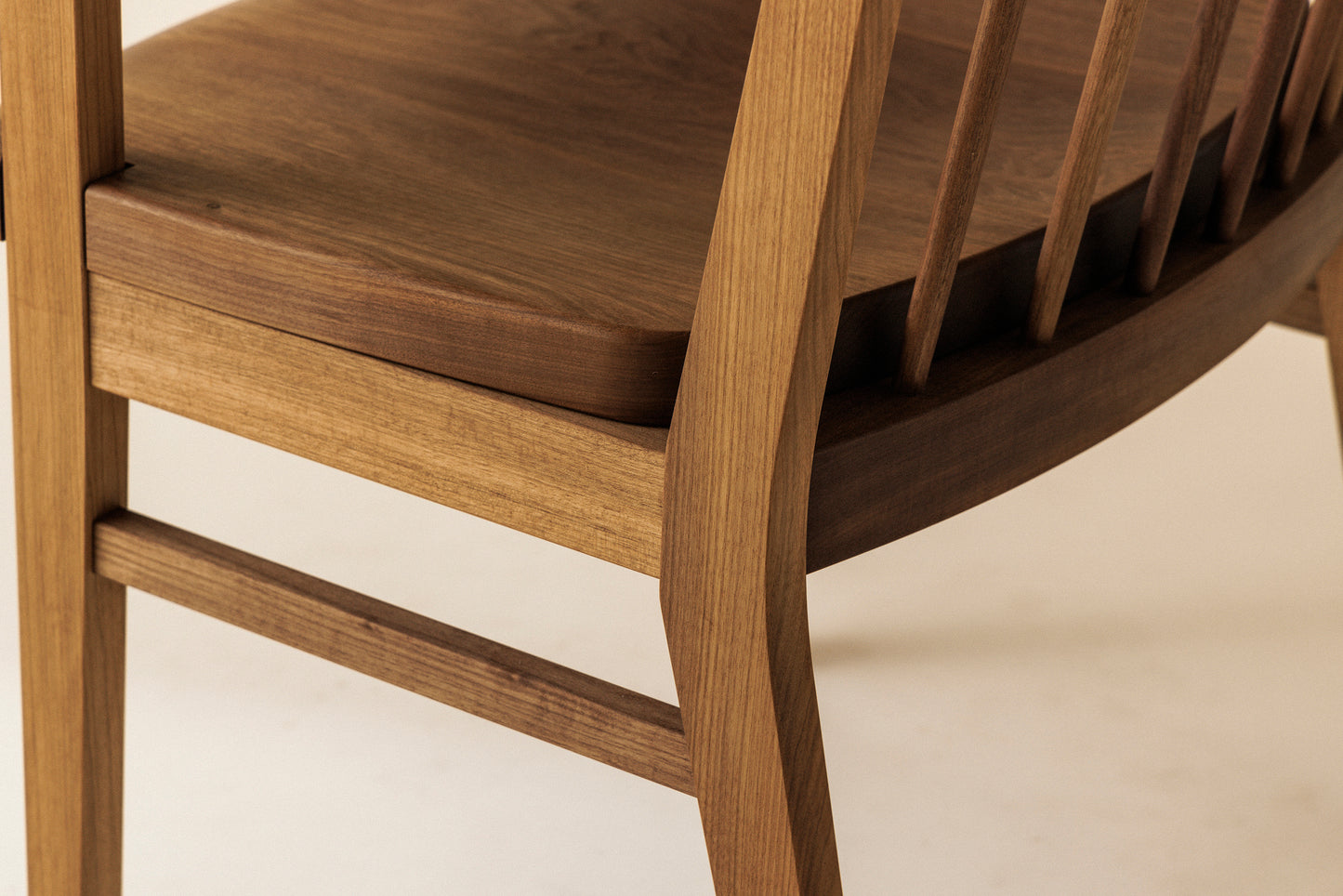 #61 Chair(armrest)