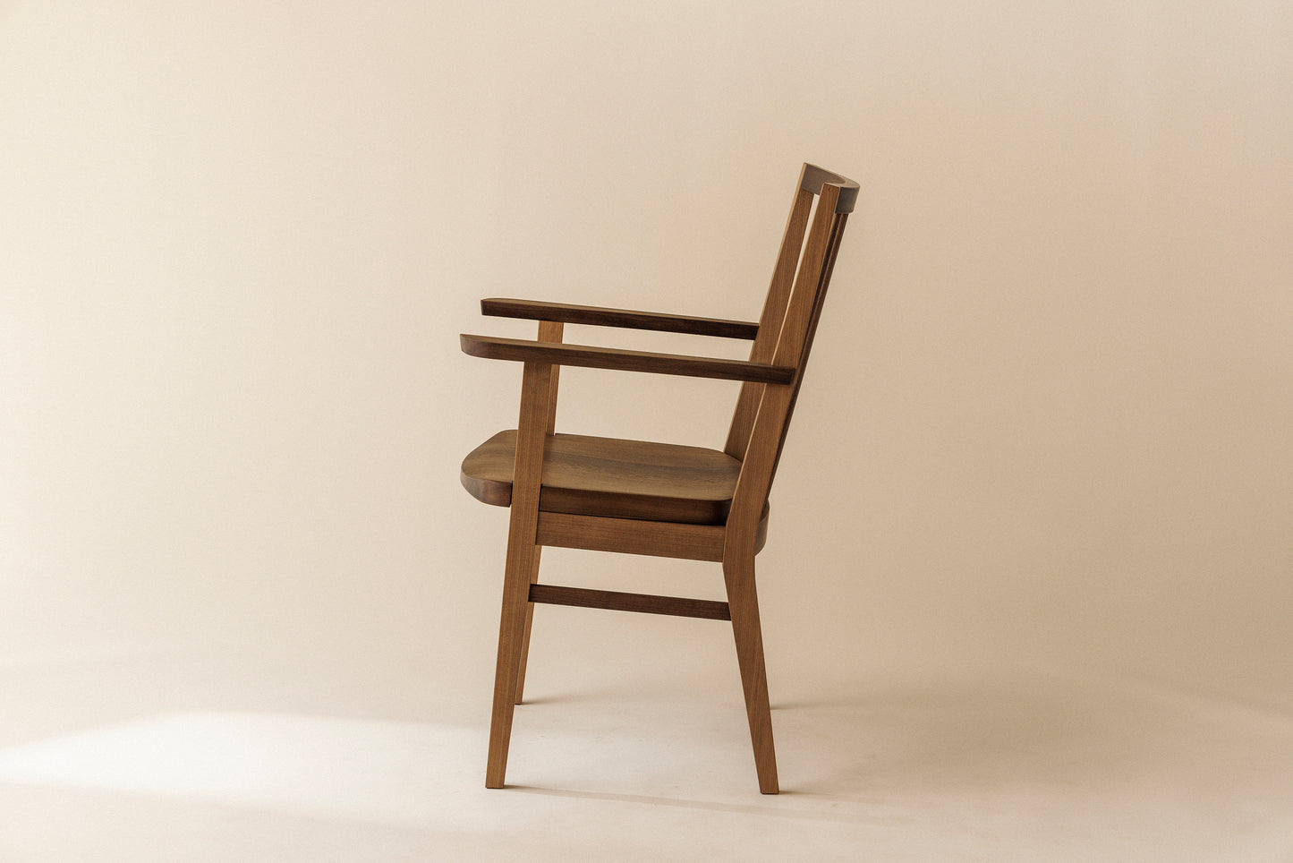 #62 Chair(armrest)