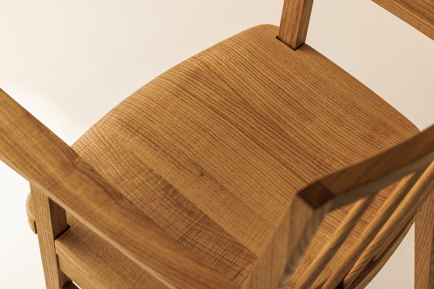 #65 Chair(armrest)