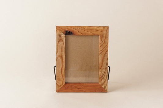 #129  A4 Frame