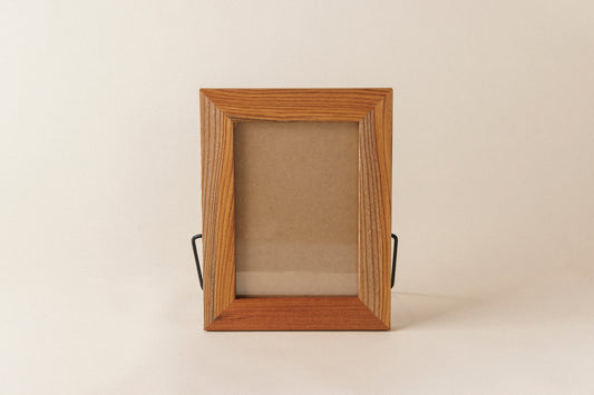 #133  A4 Frame
