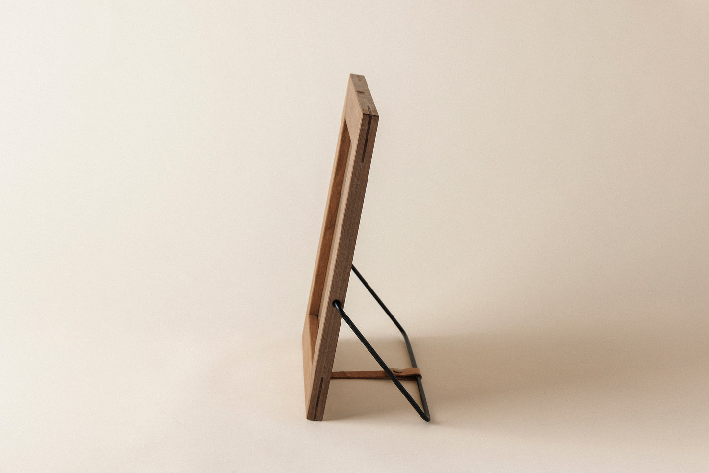 #145 A4 Frame