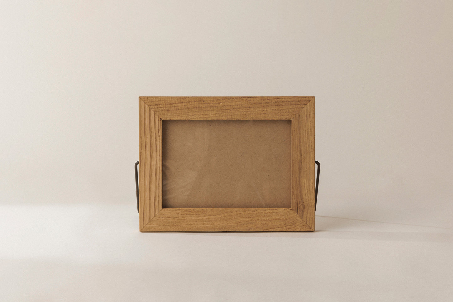 #92  A4 Frame