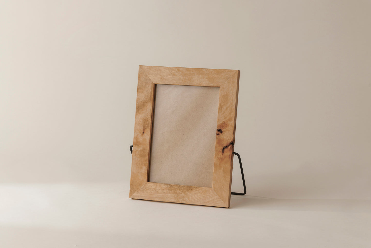 #98  A4 Frame