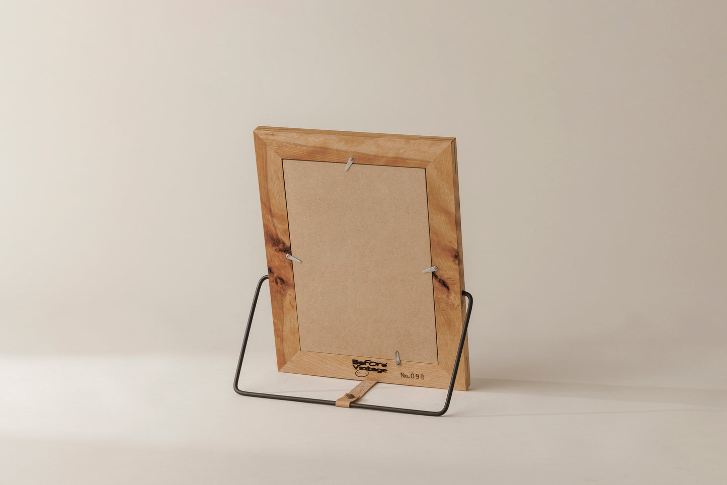 #98  A4 Frame