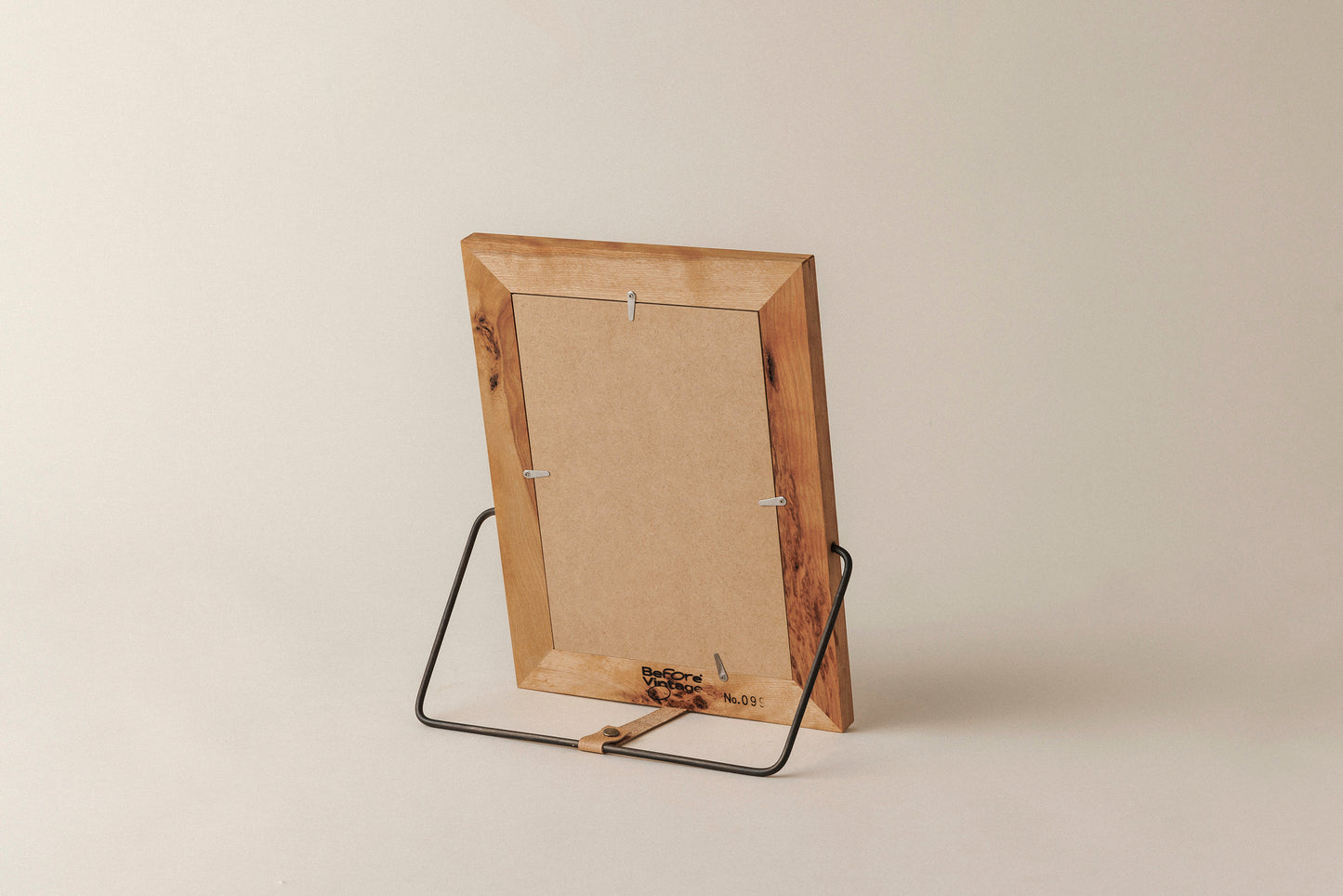 #99 A4 Frame