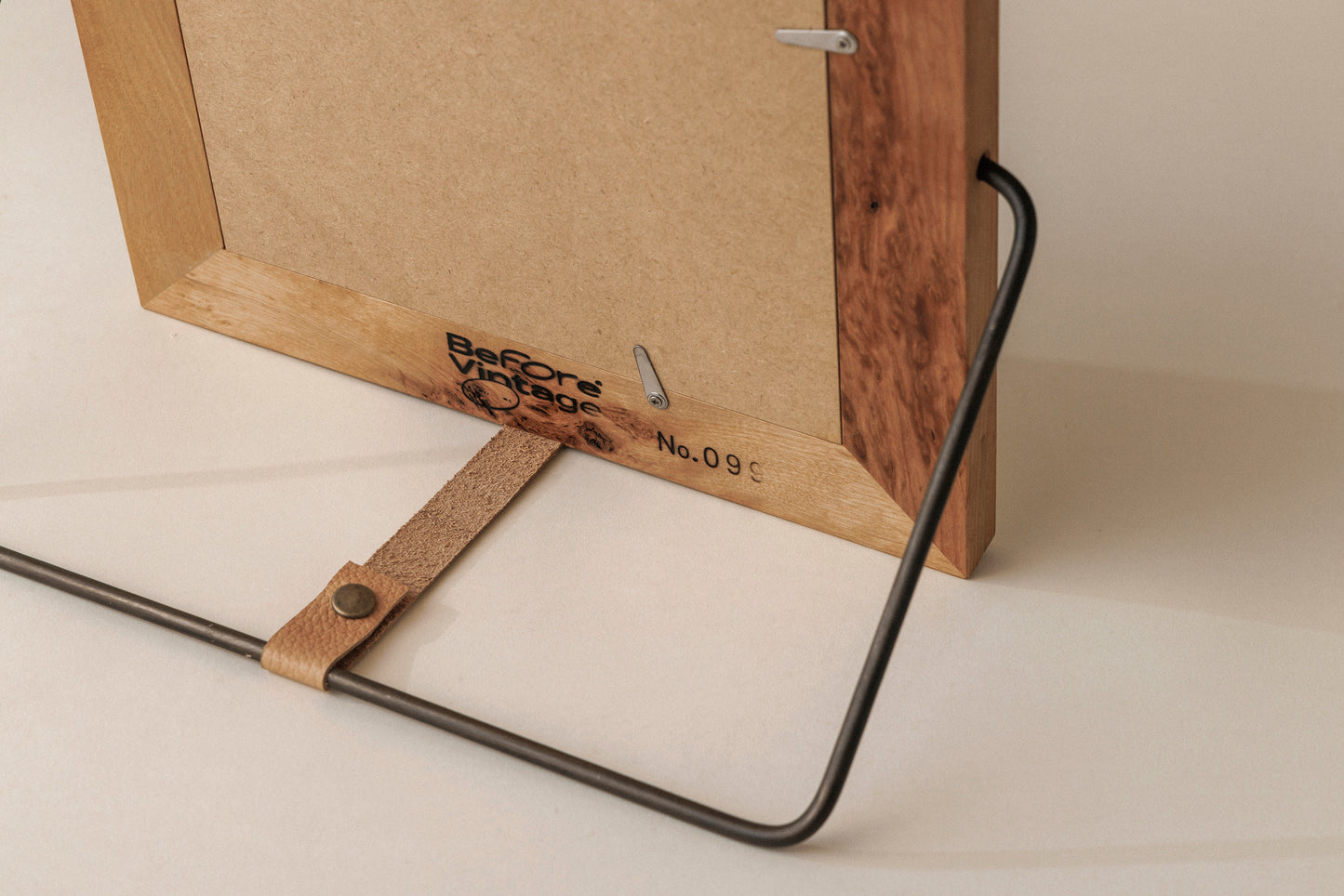 #99 A4 Frame