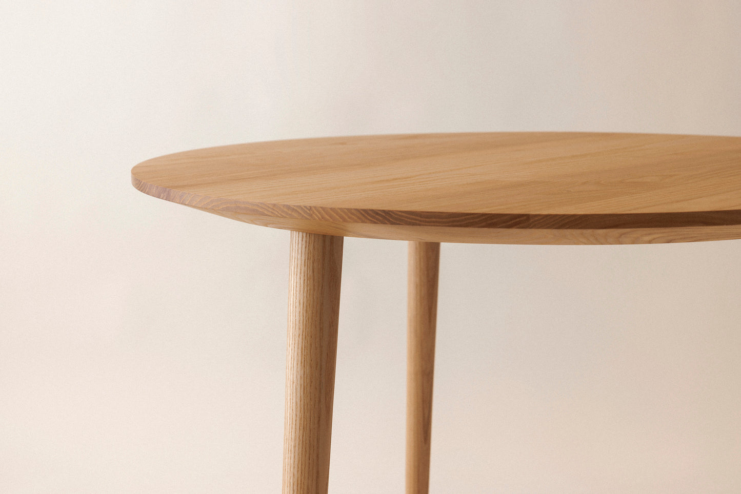 #175 Tavolo da pranzo rotondo