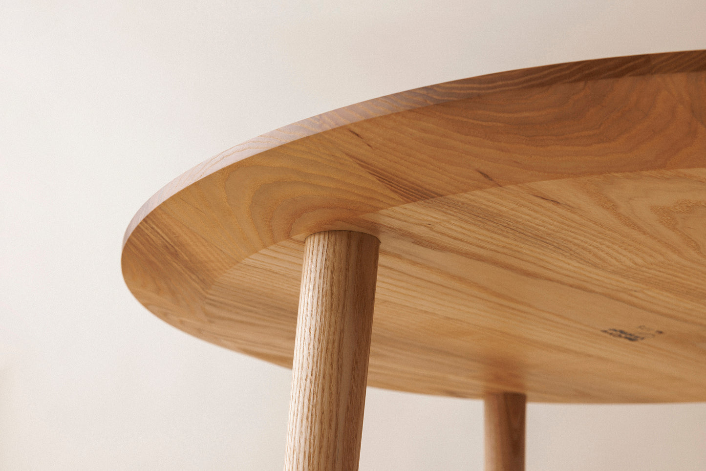 #175 Tavolo da pranzo rotondo