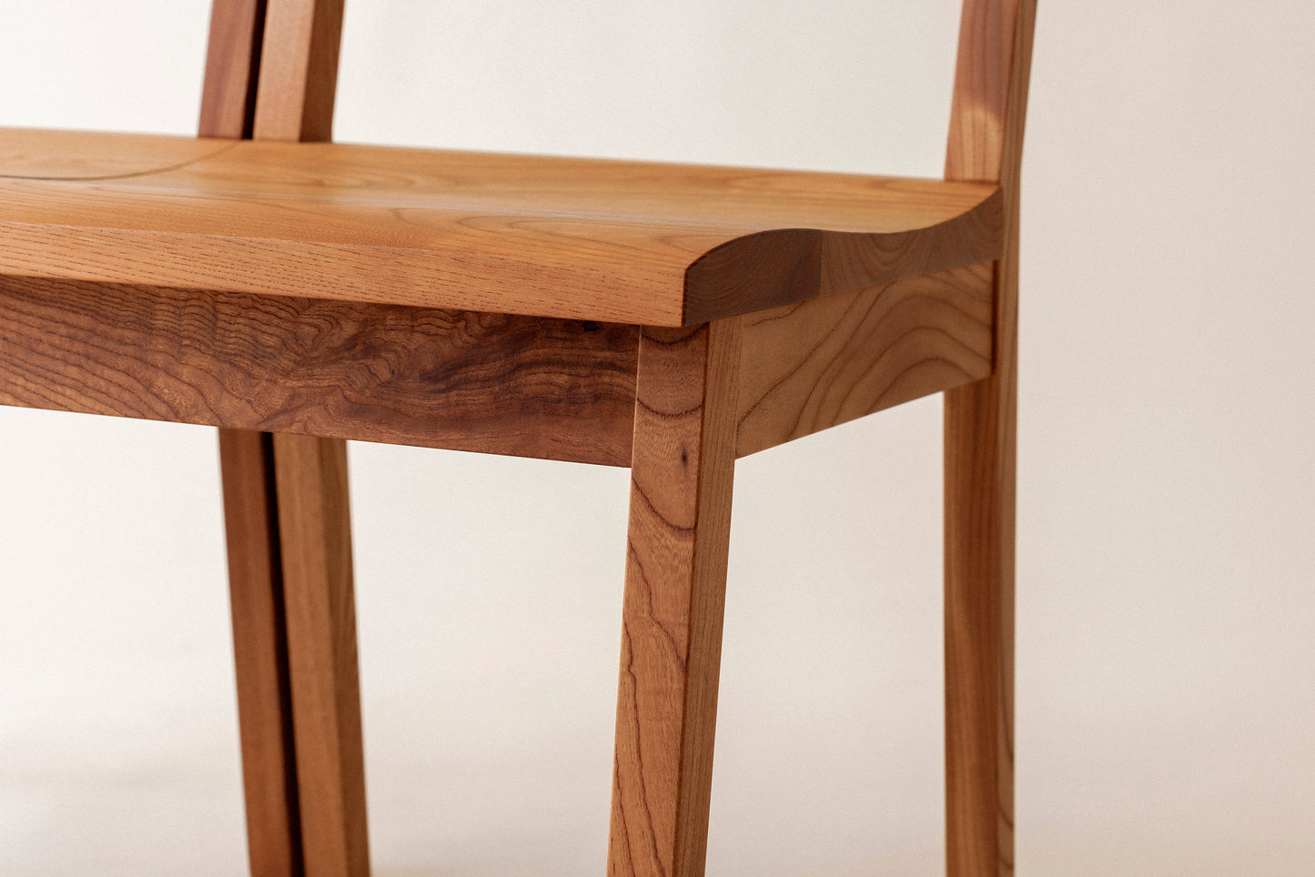 #179 Chair/Corrugated Seat