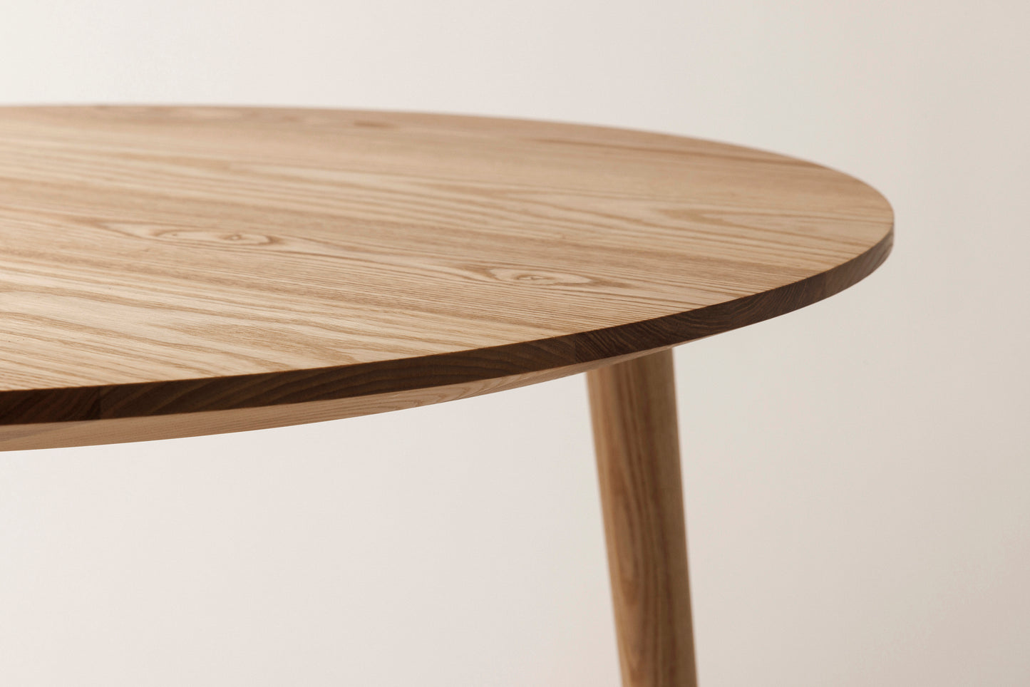 #214 Round Dining Table
