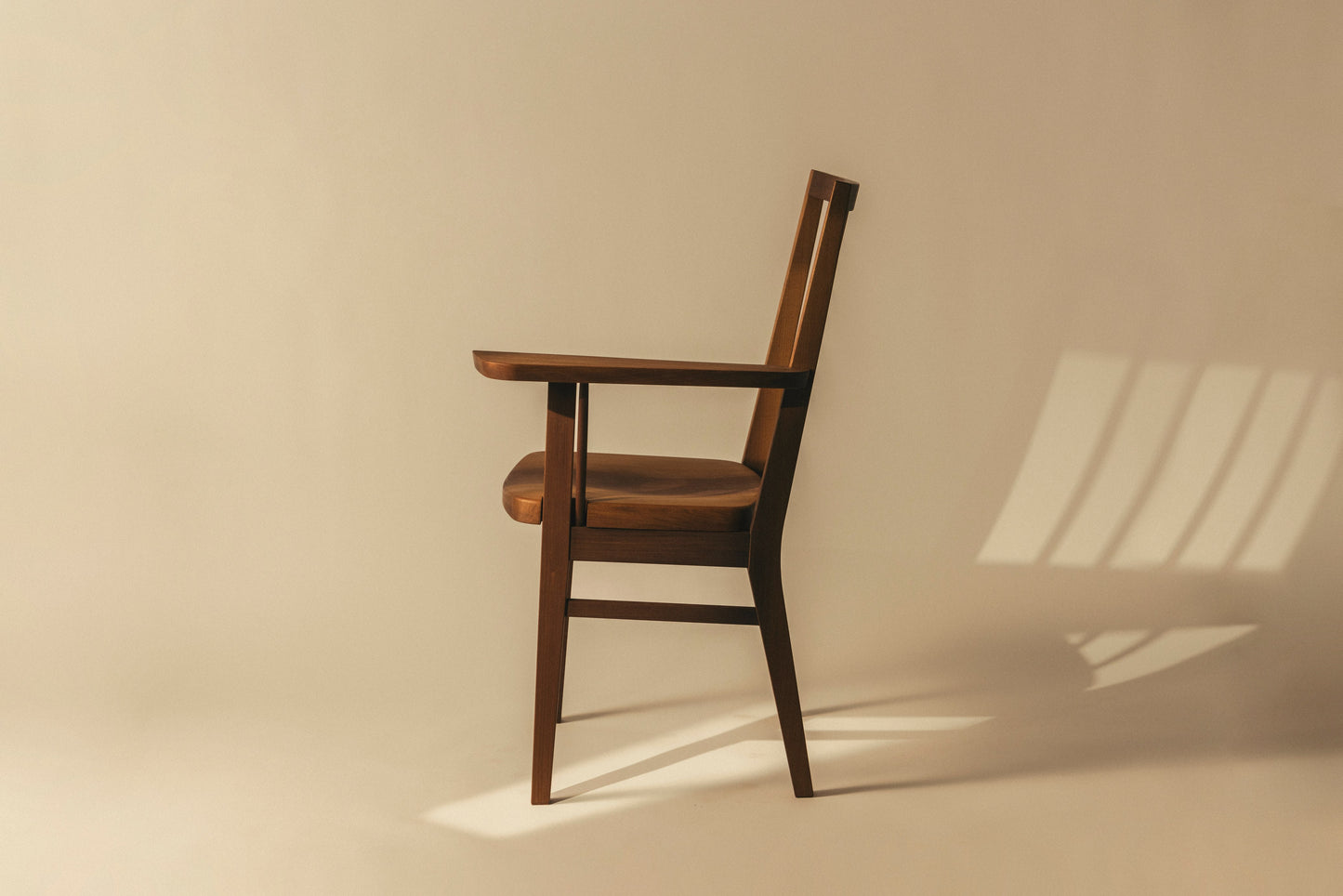 #57 Chair (one armrest・left)